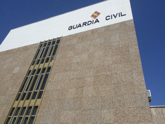 Crimen de Pioz. La Guardia Civil de Guadalajara explica los detalles de la investigación y sus conclusiones: Hay pruebas e indicios racionales que acusan a un sobrino de la familia asesinada en Pioz como autor del crimen Crimen de Pioz. La Guardia Civil de Guadalajara explica los detalles de la investigación y sus conclusiones: Hay pruebas e indicios racionales que acusan a un sobrino de la familia asesinada en Pioz como autor del crimen