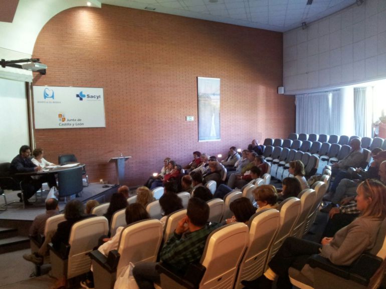 La plataforma convocó a todos los componentes de la asamblea general en el hospital del Bierzo La plataforma convocó a todos los componentes de la asamblea general en el hospital del Bierzo