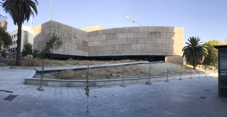 El edificio del Museo íbero se encuentra en el Paseo de la Estación de Jaén. El edificio del Museo íbero se encuentra en el Paseo de la Estación de Jaén.