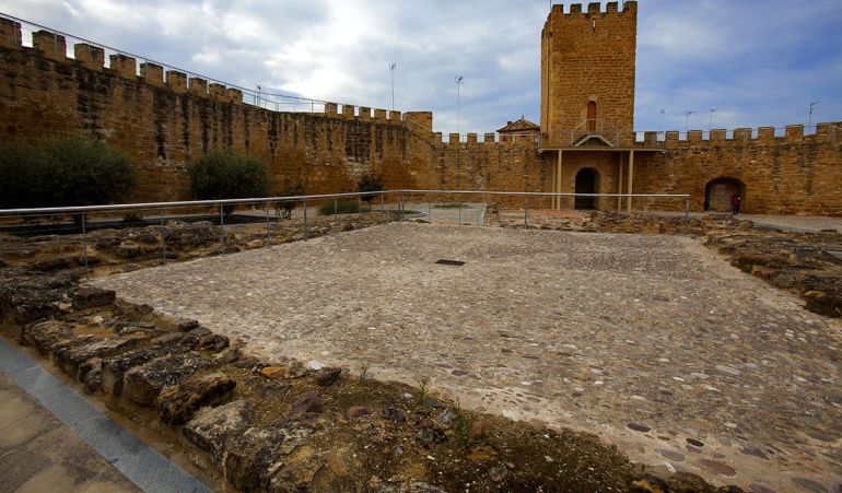 Castillo del Trovador Macías en Arjonilla Castillo del Trovador Macías en Arjonilla