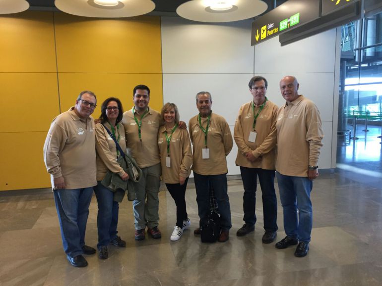 José Manuel Ramia (1º por la izquierda) junto a otros sanitarios voluntarios José Manuel Ramia (1º por la izquierda) junto a otros sanitarios voluntarios