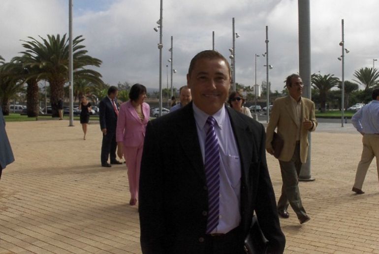 Martel, suspendido de empleo y sueldo un mes por conducir sin carné Martel, suspendido de empleo y sueldo un mes por conducir sin carné