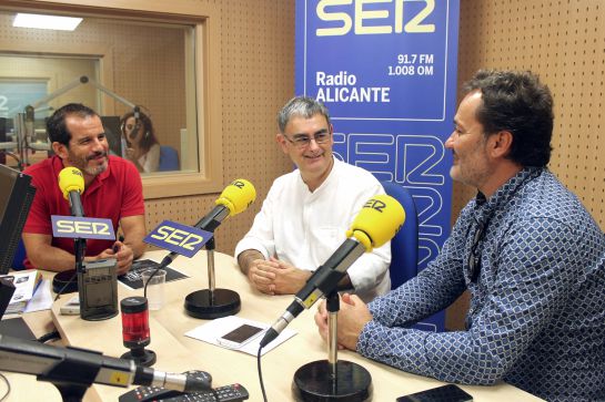 José Ferrándiz y Francesc Sanguino nos hablan de los actos de homenaje al dramaturgo alicantino José Estruch José Ferrándiz y Francesc Sanguino nos hablan de los actos de homenaje al dramaturgo alicantino José Estruch