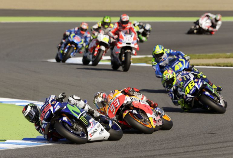 Jorge Lorenzo y Marc Márquez, entre otros, en una prueba del Campeonato de MotoGP Jorge Lorenzo y Marc Márquez, entre otros, en una prueba del Campeonato de MotoGP