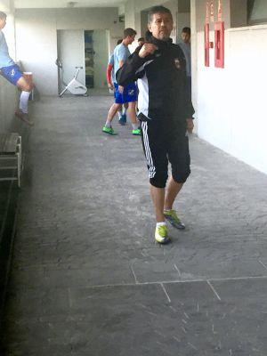 Mario Barrera entrena al equipo Mario Barrera entrena al equipo