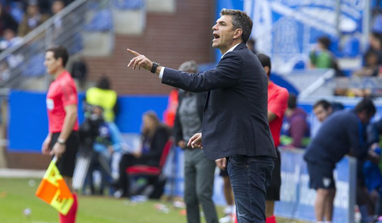 Mauricio Pellegrino, durante el partido frente al Málaga correspondiente a la octava jornada de liga de Primera División. Mauricio Pellegrino, durante el partido frente al Málaga correspondiente a la octava jornada de liga de Primera División.