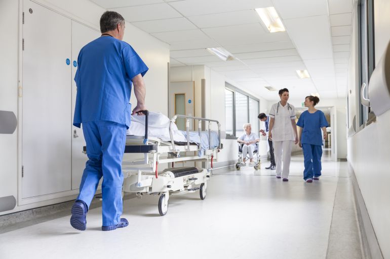 Trabajadores de un hospital Trabajadores de un hospital