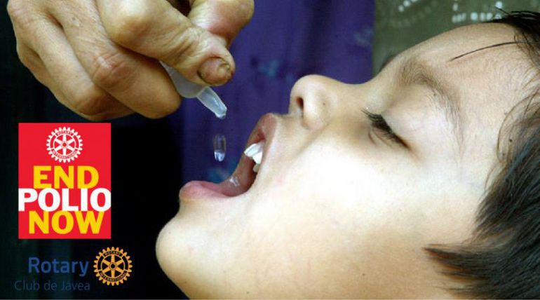 Fotografía del Rotary Club de Jávea para anunciar la campaña contra la polio. Fotografía del Rotary Club de Jávea para anunciar la campaña contra la polio.