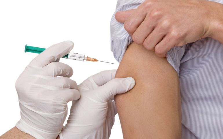 Alerta Satse que la vacuna antigripal tiene que ser prescrita por el médico Alerta Satse que la vacuna antigripal tiene que ser prescrita por el médico