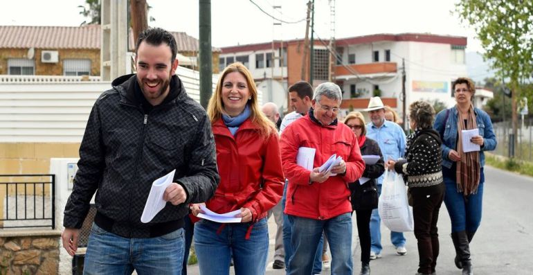 Los socialistas de Castellón se dividen entre el no a Rajoy y la abstención Los socialistas de Castellón se dividen entre el no a Rajoy y la abstención