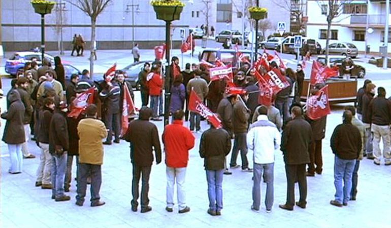 Trabajadores de Ericsson concentrados ante los últimos ERE Trabajadores de Ericsson concentrados ante los últimos ERE