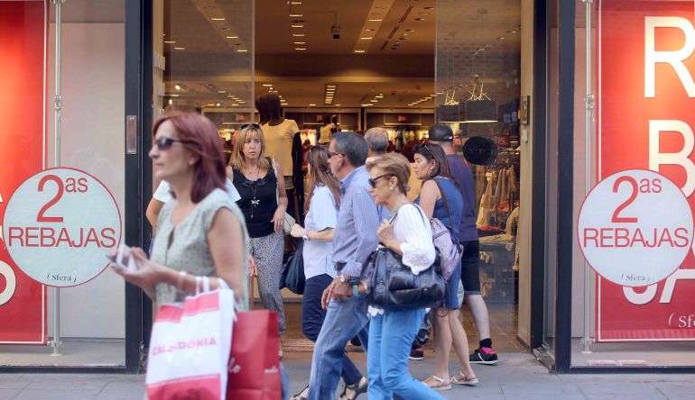 El comercio de Valladolid acepta 12 festivos mientras en Cataluña son 8 El comercio de Valladolid acepta 12 festivos mientras en Cataluña son 8