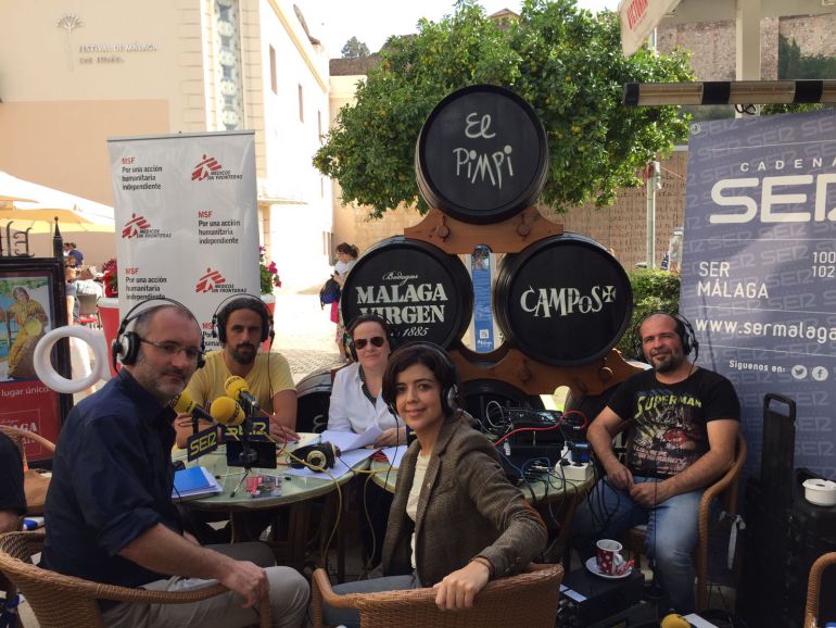 Médicos sin Fronteras en Málaga: El drama de los refugiados toma la calle Alcazabilla Médicos sin Fronteras en Málaga: El drama de los refugiados toma la calle Alcazabilla