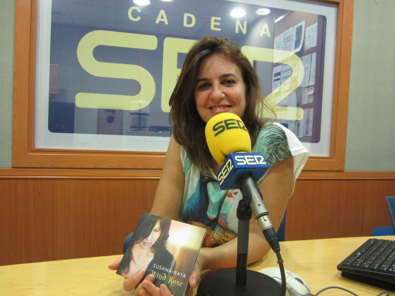 Susana Raya edita Rosa de los Vientos Susana Raya edita Rosa de los Vientos