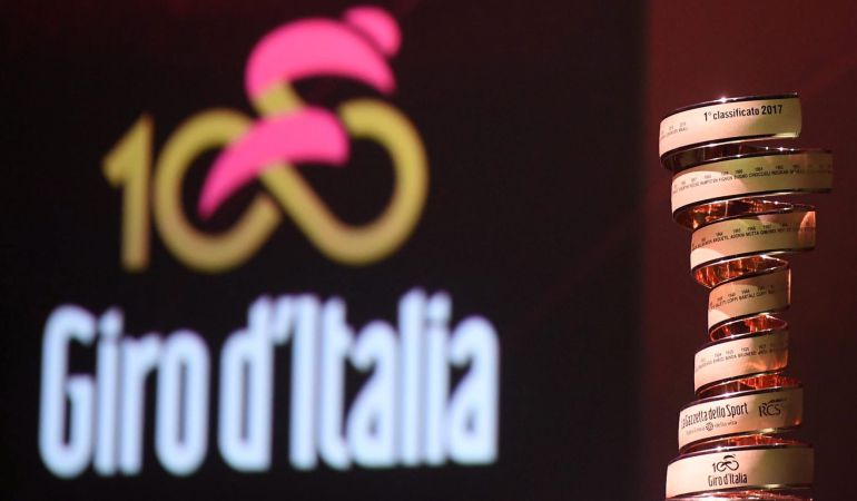 Vista del trofeo durante la presentación del Giro de Italia en Milán Vista del trofeo durante la presentación del Giro de Italia en Milán