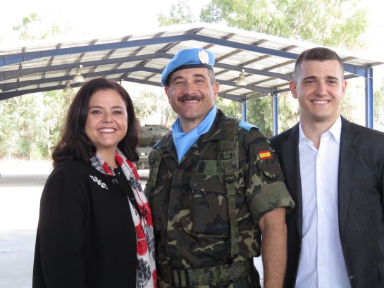 Francisco Villegas con Sensi Sánchez, su mujer, y Manuel, su hijo Francisco Villegas con Sensi Sánchez, su mujer, y Manuel, su hijo
