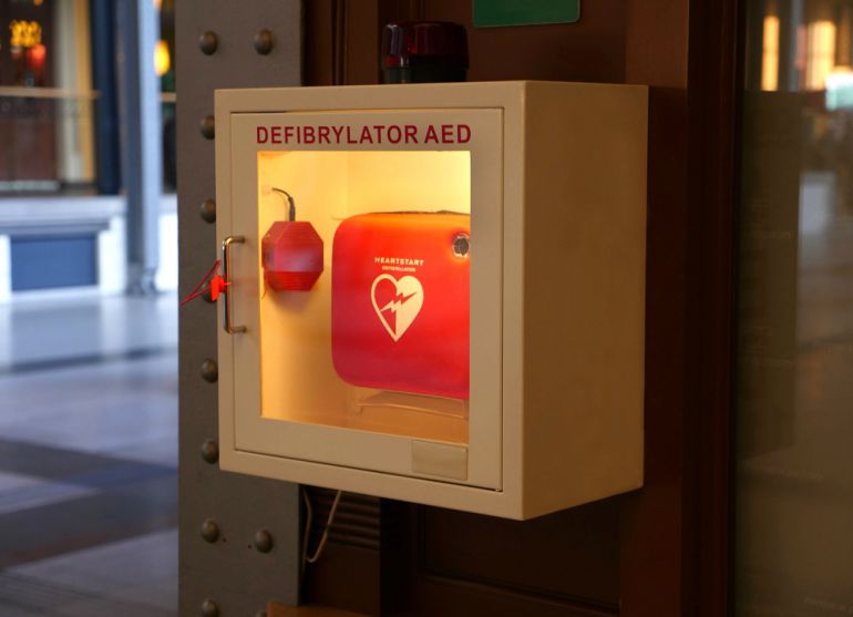 Los cardiólogos piden más desfibriladores en la calle Los cardiólogos piden más desfibriladores en la calle