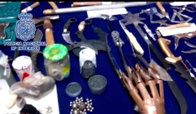 Armas incautadas al youtuber de Marmolejo Armas incautadas al youtuber de Marmolejo
