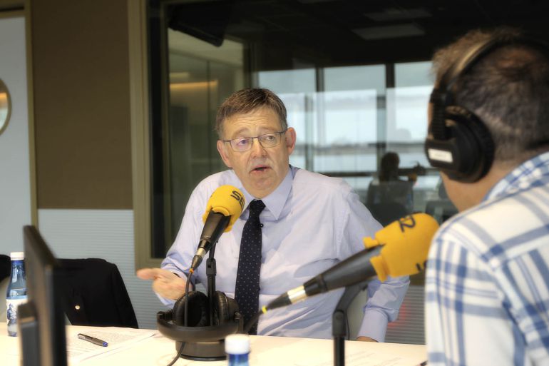 El president del Consell, Ximo Puig, insiste en la necesidad de incorporar al Hospital Provincial de Castellón en la red pública de la Comunitat El president del Consell, Ximo Puig, insiste en la necesidad de incorporar al Hospital Provincial de Castellón en la red pública de la Comunitat
