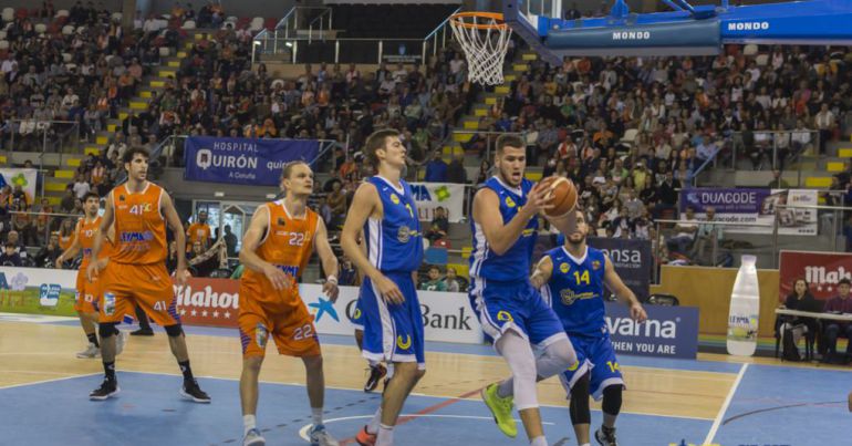 Primer derbi de esta temporada entre el Leyma Coruña y Club Ourense Baloncesto,con derrota ourensana Primer derbi de esta temporada entre el Leyma Coruña y Club Ourense Baloncesto,con derrota ourensana