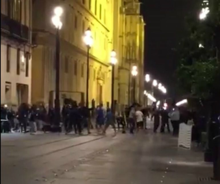 Imagen de los disturbios en Sevilla Imagen de los disturbios en Sevilla