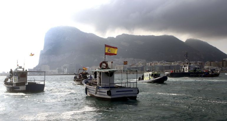 protesta de los pescadores por el acoso de Gibraltar en el verano de 2014 protesta de los pescadores por el acoso de Gibraltar en el verano de 2014