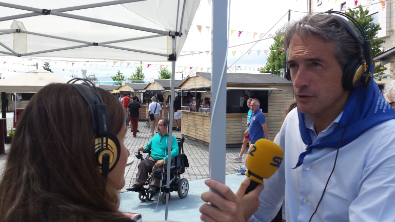Iñigo de la Serna entrevistado en las casetas de Santiago 2016 Iñigo de la Serna entrevistado en las casetas de Santiago 2016