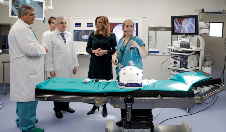 Resultado de imagen de Quirófano Hospital Universitario de Valme