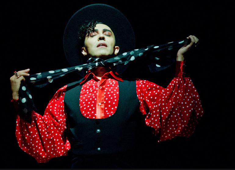 Ángel Ruiz interpretando a Miguel de Molina en el Teatro Rialto Ángel Ruiz interpretando a Miguel de Molina en el Teatro Rialto