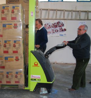 Voluntarios del Banco de Alimentos de Cuenca. Voluntarios del Banco de Alimentos de Cuenca.