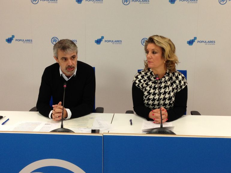 Rueda de prensa del PP de Granada sobre las supuestas amenazas en Órgiva (Granada) Rueda de prensa del PP de Granada sobre las supuestas amenazas en Órgiva (Granada)
