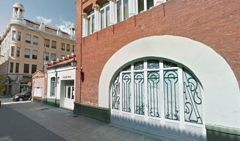 El juzgado de lo Penal de Palencia acoge este martes el juicio por un accidente laboral en una empresa de forrajes El juzgado de lo Penal de Palencia acoge este martes el juicio por un accidente laboral en una empresa de forrajes