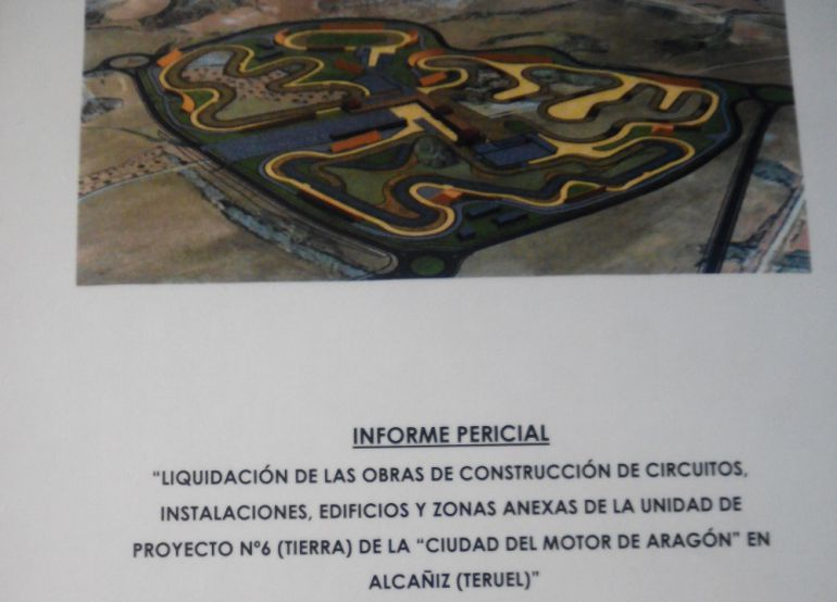 Las cuentas de Motorland, tiradas en una parada del bus Las cuentas de Motorland, tiradas en una parada del bus