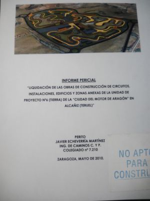 Las cuentas de Motorland, tiradas en una parada del bus Las cuentas de Motorland, tiradas en una parada del bus