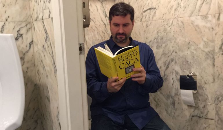Martín Piñol: "Amb les pàgines en blanc del llibre et pots eixugar" Martín Piñol: "Amb les pàgines en blanc del llibre et pots eixugar"