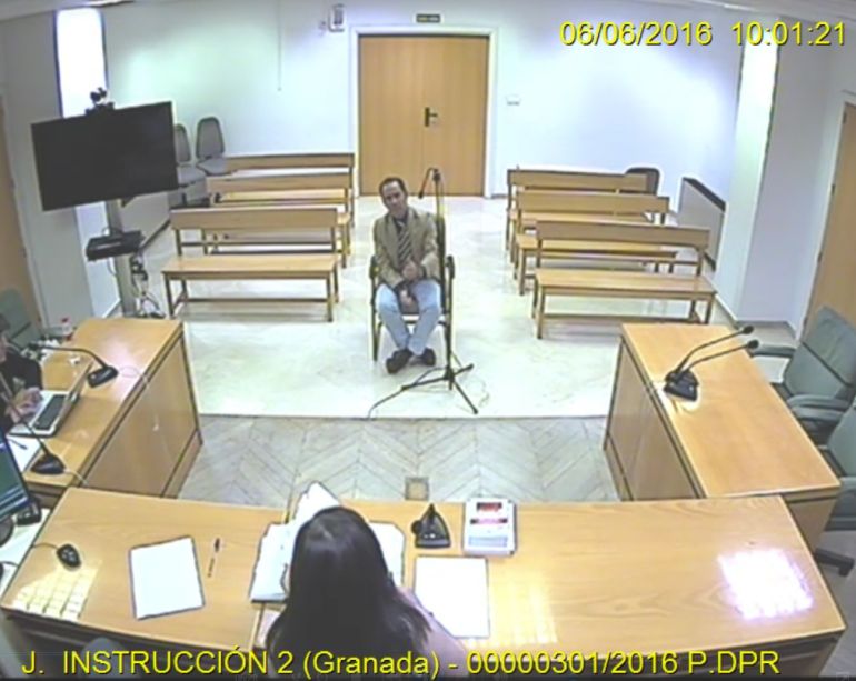 Momento de la declaración del funcionario Jacobo de la Rosa ante la jueza del caso Nazarí en Granada Momento de la declaración del funcionario Jacobo de la Rosa ante la jueza del caso Nazarí en Granada