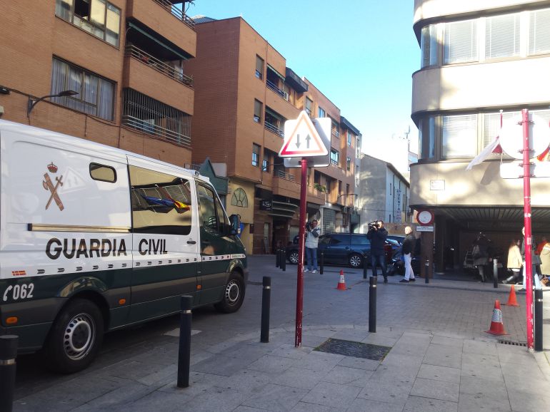 Llegada al Juzgado del furgón con Patrick Nogueira Llegada al Juzgado del furgón con Patrick Nogueira