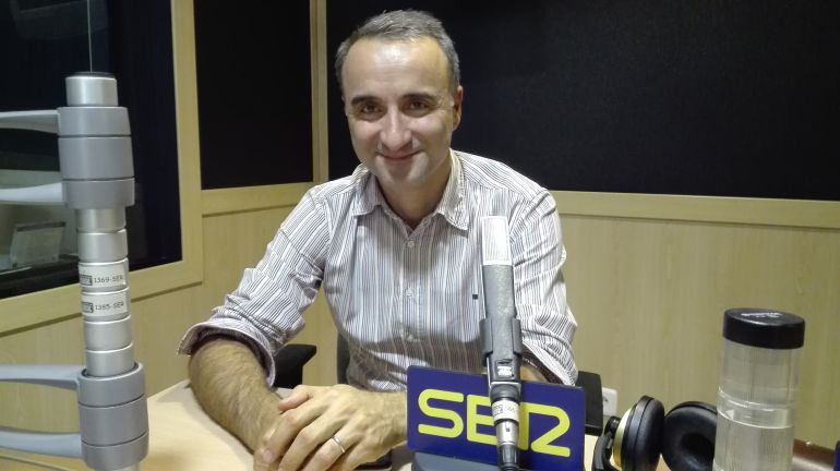 El PSOE castiga a Pere Joan Pons y le quita la portavocía de la comisión UE El PSOE castiga a Pere Joan Pons y le quita la portavocía de la comisión UE