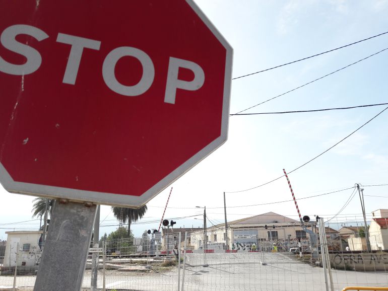 Las administraciones y Adif se reunirán el 24 de este mes para coordinar las obras del Ave