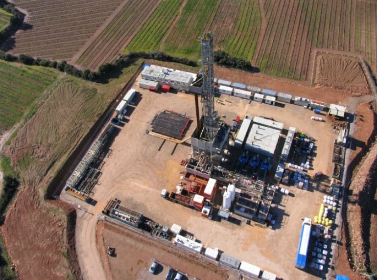 El Gobierno cambia la tramitación del pozo de gas de Subijana y evita las alegaciones ciudadanas El Gobierno cambia la tramitación del pozo de gas de Subijana y evita las alegaciones ciudadanas