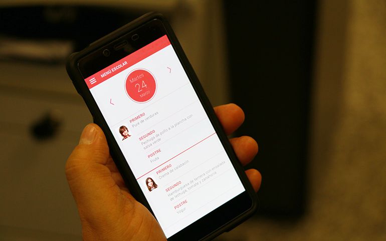 Dinantia, una de les apps que han creat per millorar la comunicació a l'àmbit escolar Dinantia, una de les apps que han creat per millorar la comunicació a l'àmbit escolar