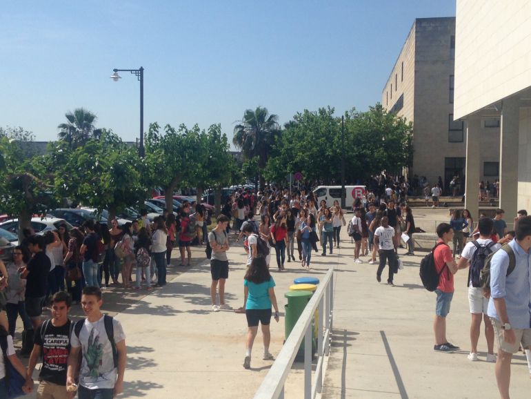 El 50% de los estudiantes mallorquines prefieren estudiar fuera de Baleares El 50% de los estudiantes mallorquines prefieren estudiar fuera de Baleares
