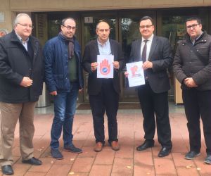 El presidente de ADECA, el director provincial de Economía y los secretarios de CCOO y UGT presentan esta campaña de prevención El presidente de ADECA, el director provincial de Economía y los secretarios de CCOO y UGT presentan esta campaña de prevención