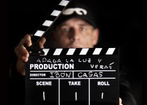 Foto de promoción del proyecto de Ibón Casas, 'Apaga la luz y verás'.