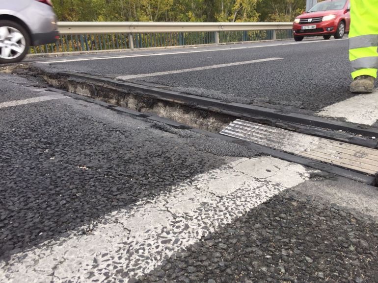 Cesión de la calzada en el Puente de los Vados en la A92G entre Granada y Santa Fe Cesión de la calzada en el Puente de los Vados en la A92G entre Granada y Santa Fe
