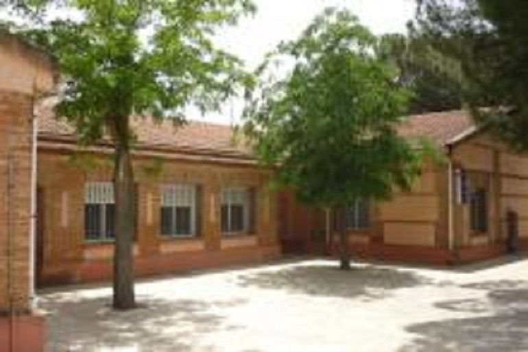Se hunde el falso techo en el Colegio Nuestra Señora de Peñahora de Humanes.Desalojados 50 niños: 67 niños desalojados de sus aulas en Humanes por el hundimiento del falso techo Se hunde el falso techo en el Colegio Nuestra Señora de Peñahora de Humanes.Desalojados 50 niños: 67 niños desalojados de sus aulas en Humanes por el hundimiento del falso techo