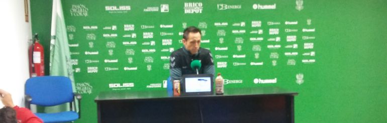 Aira comenzó su rueda de prensa dedicando el triunfo a Pedro Martínez Bravo Aira comenzó su rueda de prensa dedicando el triunfo a Pedro Martínez Bravo