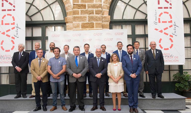 Firmantes del apoyo institucional a la conmemoración del Tricentenario Firmantes del apoyo institucional a la conmemoración del Tricentenario