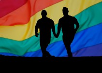 Condenado a 4 años de internamiento el menor que apedreó a un gay en Sitges