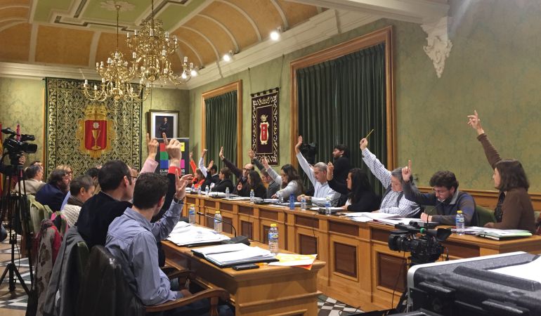Los tres grupos de la oposición han votado en contra del recurso de la Diócesis de Cuenca Los tres grupos de la oposición han votado en contra del recurso de la Diócesis de Cuenca